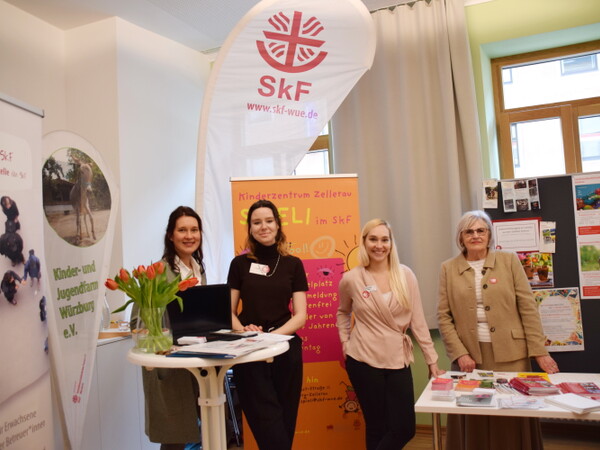 Zweite Freiwilligenmesse im Matthias-Ehrenfried-Haus 