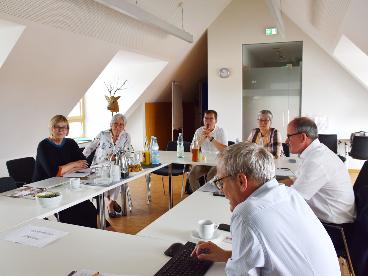 von links: Eva Maria Welskop-Deffaa, Dr. Anke Klaus, Stephan Hiller, Yvonne Fritz, Wolfgang Meixner, Dr. Norbert Beck<br>