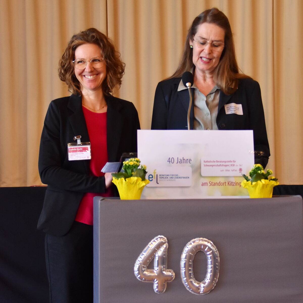 Carolin Merkt, Leiterin der KSB, und Eva-Maria Wulftange, Leiterin der EFL, in Kitzingen&nbsp;